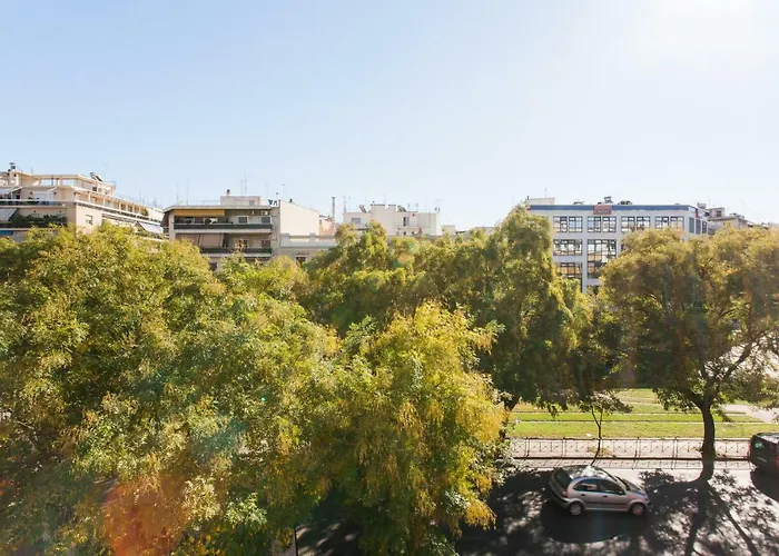 Private Central View Rooms In Shared Near To Acropolis Metro Station